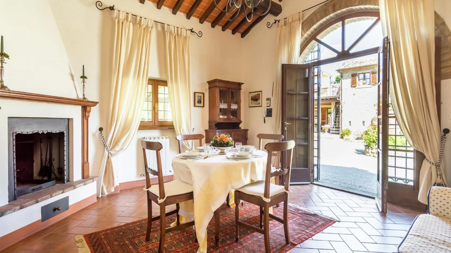 Holiday home Luxurious Cozy Apartment With Pool Near Cortona In Tuscany Versatile Italy