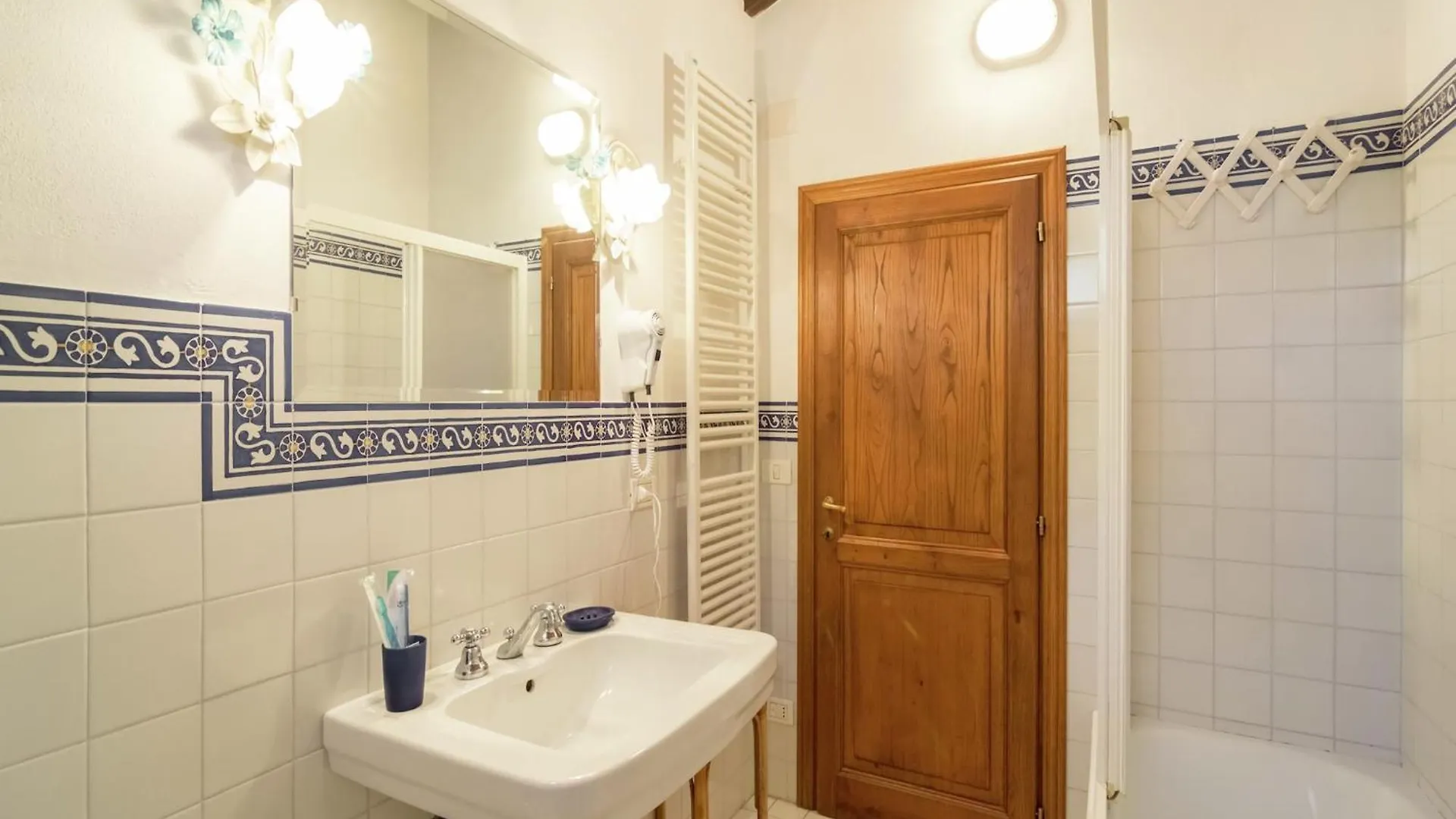 Luxurious Cozy Apartment With Pool Near Cortona In Tuscany Versatile