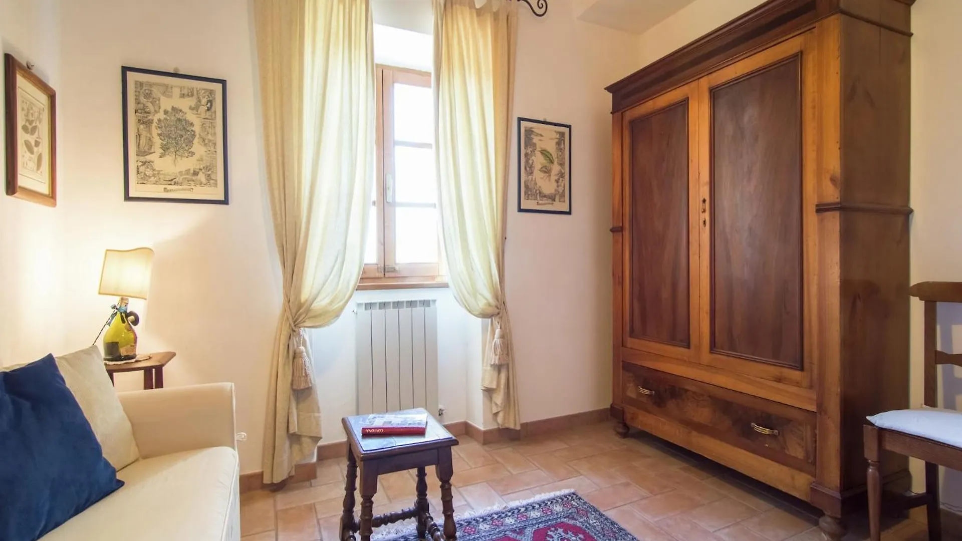 Holiday home Luxurious Cozy Apartment With Pool Near Cortona In Tuscany Versatile