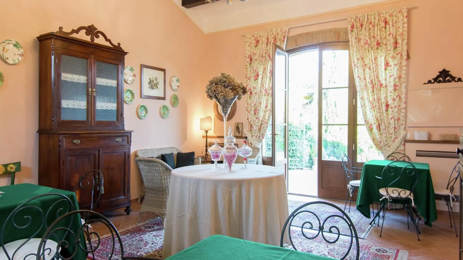 Luxurious Cozy Apartment With Pool Near Cortona In Tuscany Versatile