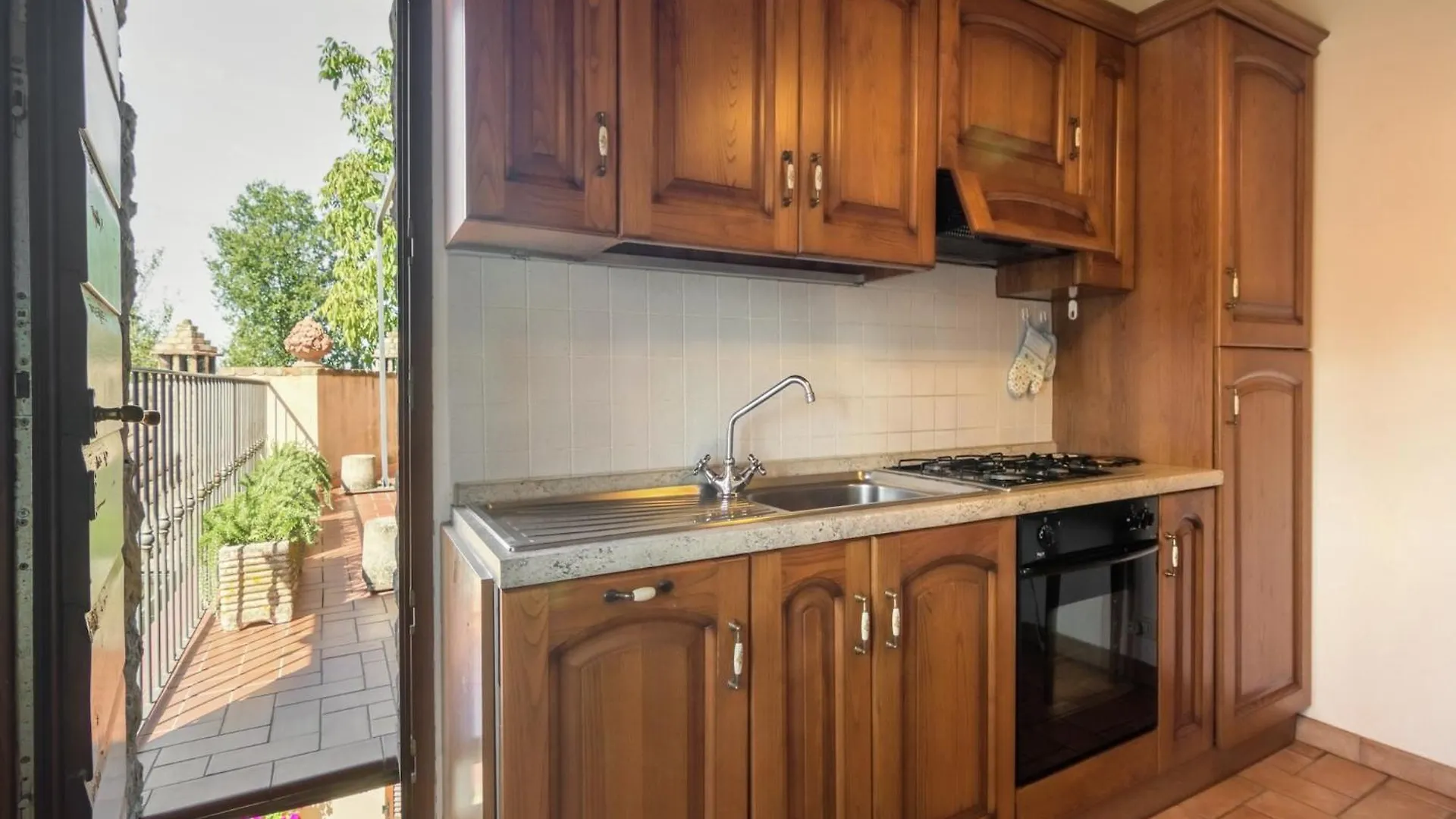 Luxurious Cozy Apartment With Pool Near Cortona In Tuscany Versatile
