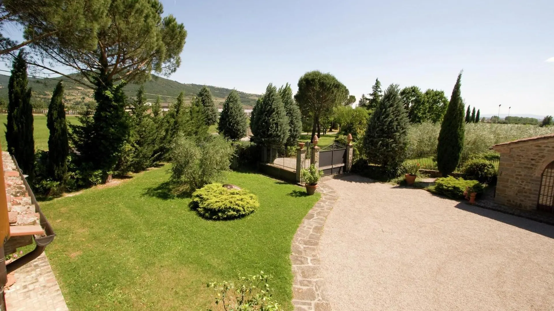 Luxurious Cozy Apartment With Pool Near Cortona In Tuscany Versatile Holiday home