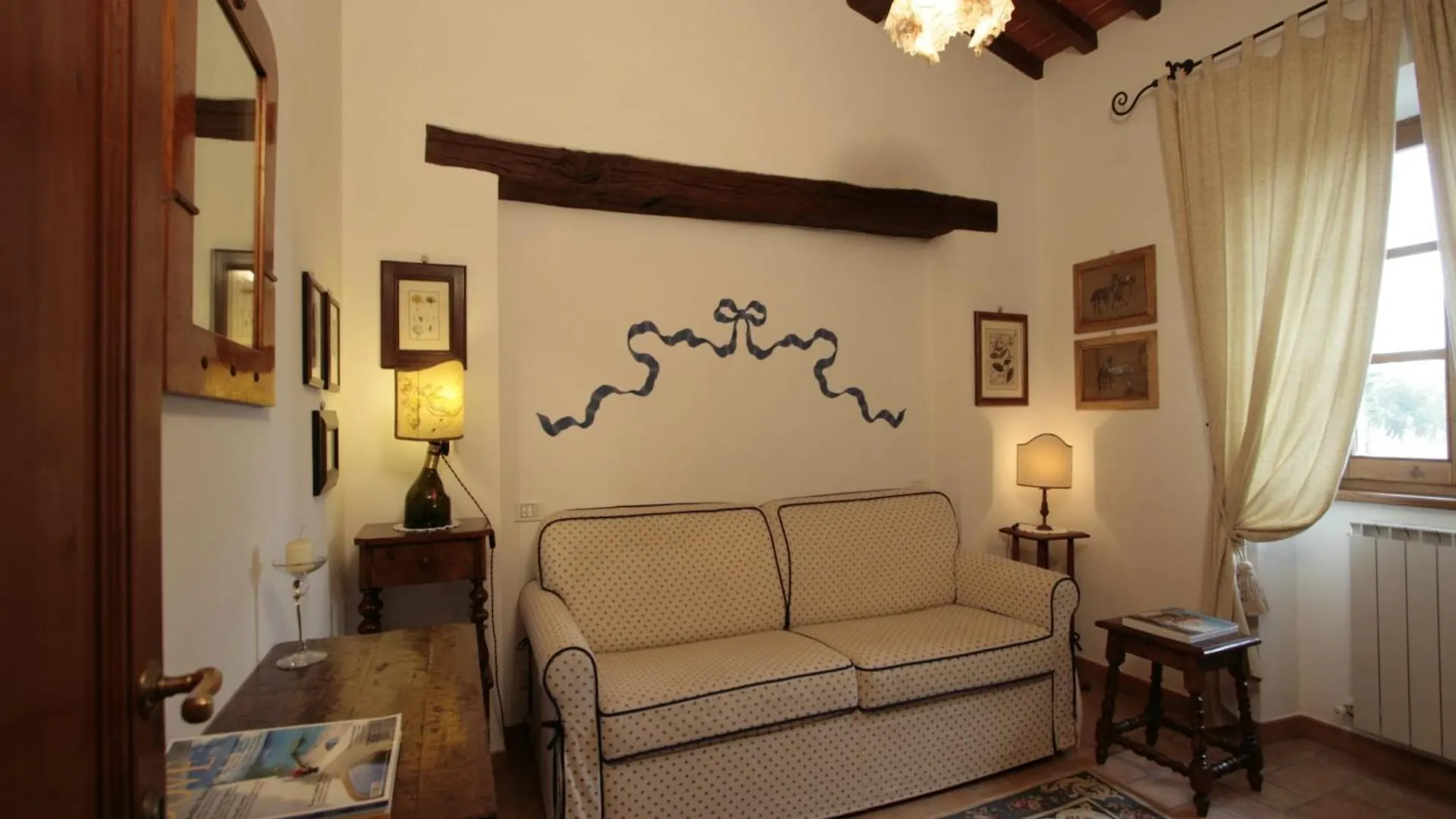 Luxurious Cozy Apartment With Pool Near Cortona In Tuscany Versatile