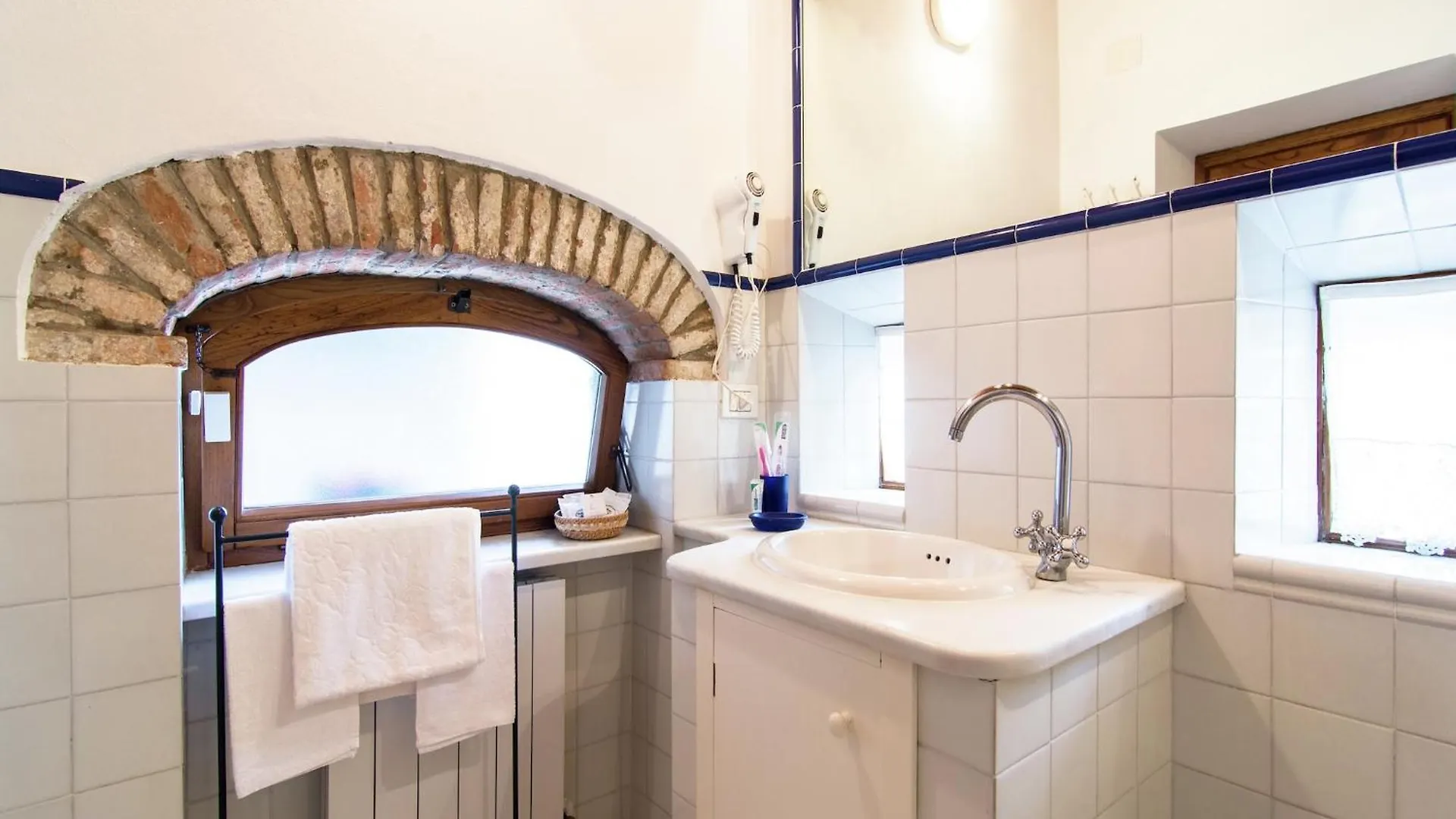 Luxurious Cozy Apartment With Pool Near Cortona In Tuscany Versatile Italy