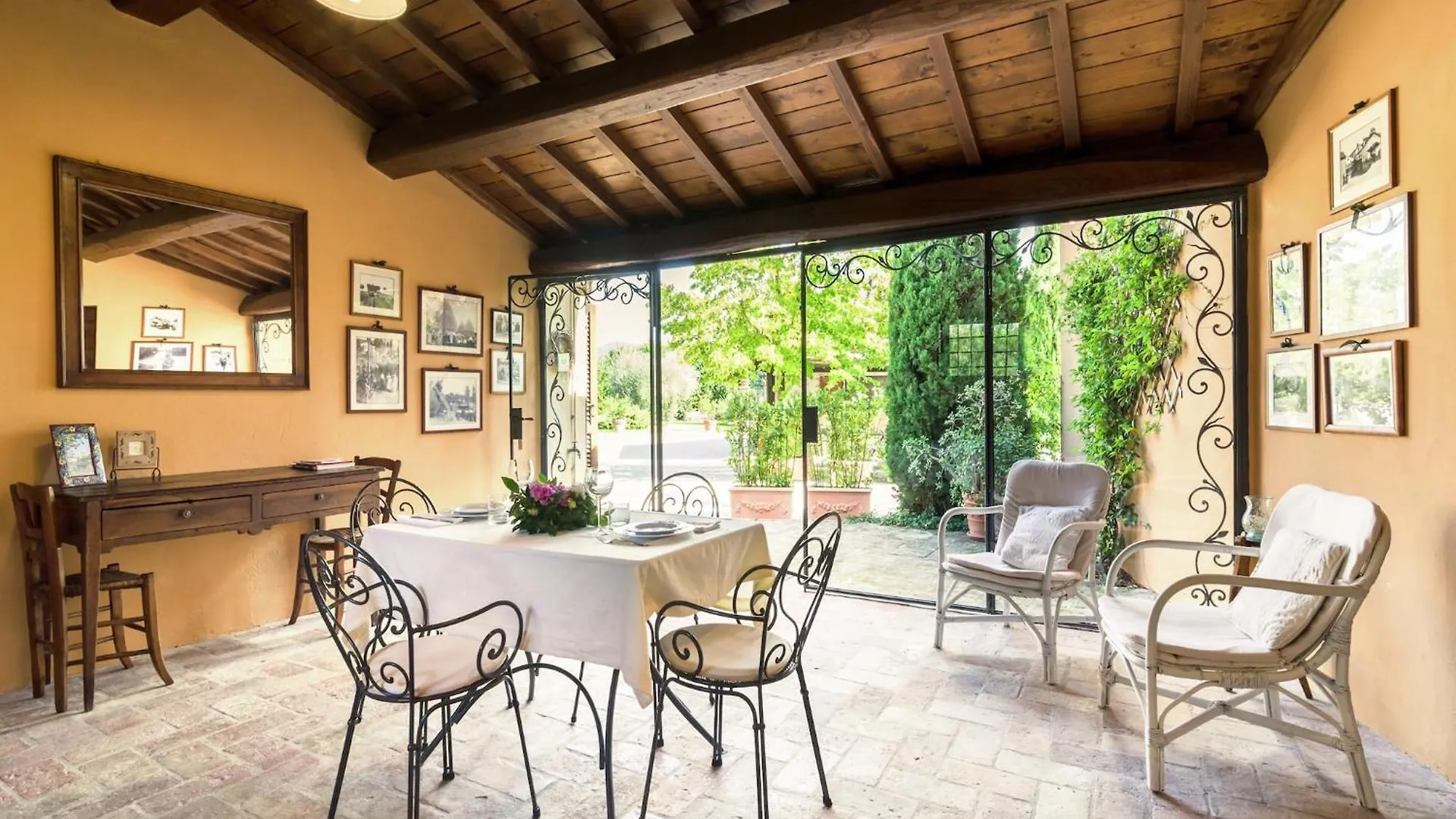 Luxurious Cozy Apartment With Pool Near Cortona In Tuscany Versatile 0*,